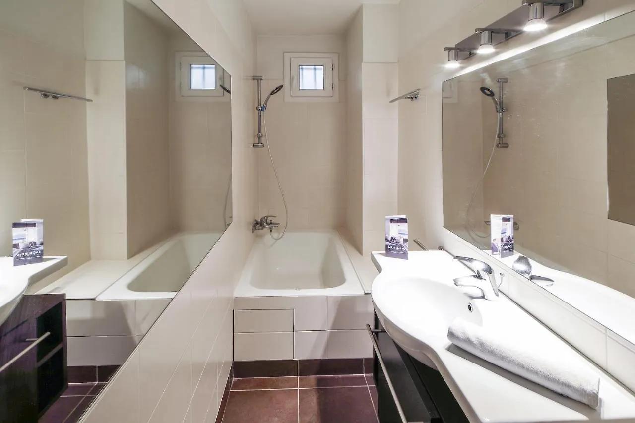 Apartament De La Tour - Welkeys Paryż